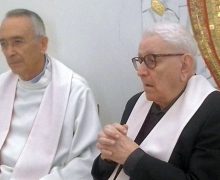 Святейший Отец поздравил собрата-иезуита со 100-летием