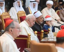 Папа на встрече с членами Мусульманского совета старейшин: Все беды мира – от забвения Бога и брата