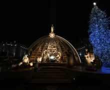 Папа Франциск на инаугурации праздничных ели и вертепа в Ватикане: чтобы встретить Рождество, нужно сделаться малыми, как Бог (+ ФОТО)