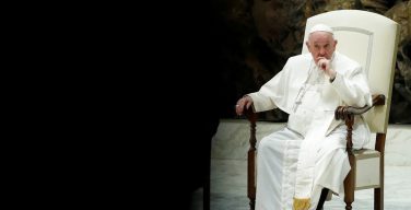Папа Римский объяснил слова о бурятах и чеченцах «фигурой речи» — ТАСС