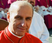 Папа скорбит о смерти кардинала Полетто