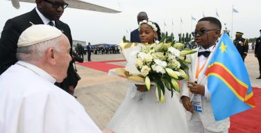 Папа Франциск прибыл в Демократическую Республику Конго (+ ФОТО)