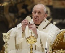 Папа предостерёг от литургической небрежности