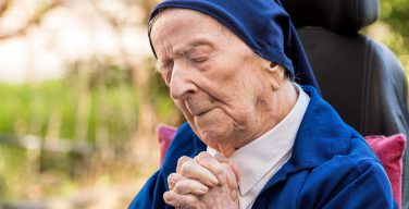Старейшая жительница Земли – монахиня, помогавшая сиротам и старикам, умерла в 118 лет