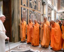 Папа встретился с буддийскими монахами из Тайваня (+ ФОТО)