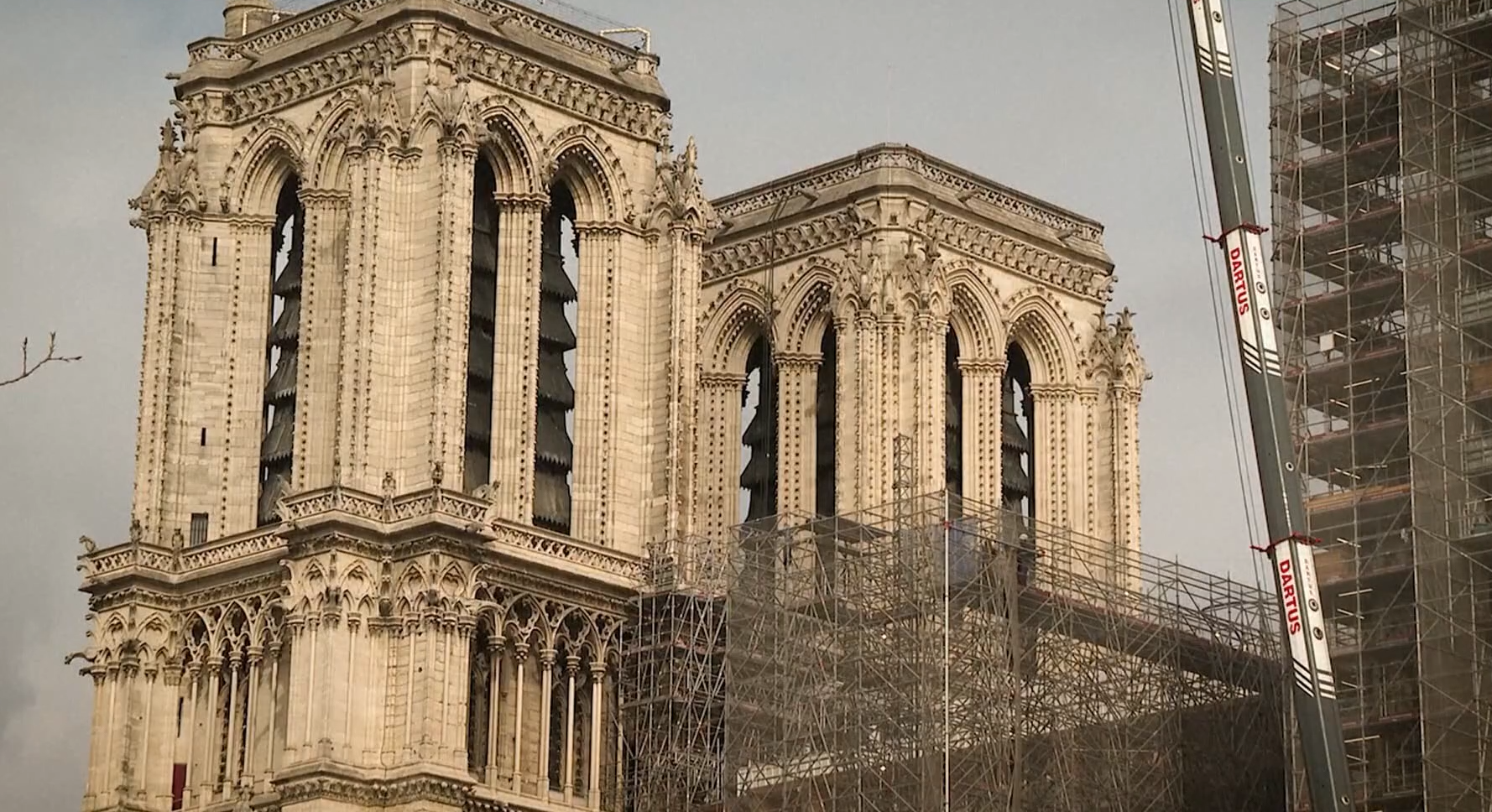 Во Франции продолжается реставрация собора Парижской Богоматери