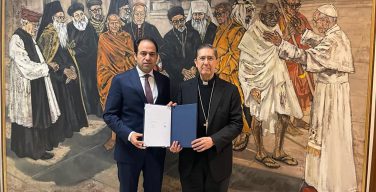 Новая веха в истории мусульманско-католических отношений: Ватикан подписал соглашение с Мусульманским советом старейшин