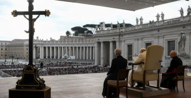 Общая аудиенция Папы в среду Страстной Недели: наши раны могут стать источником надежды