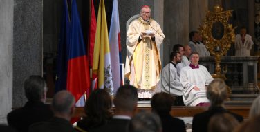 Месса в Ватикане по случаю 30-летия рождения независимых Чехии и Словакии (+ ФОТО)