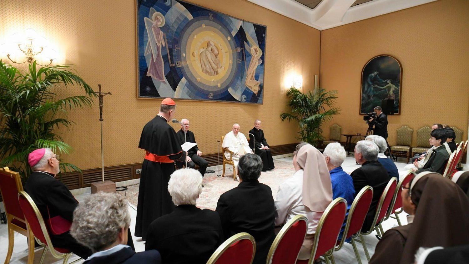 Папа: забота о бедных благотворно влияет на общество