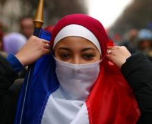 Социологи: число практикующих мусульман во Франции превысило число практикующих католиков