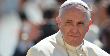 ТАСС: Папа Римский поздравил россиян с наступающим Днем Победы