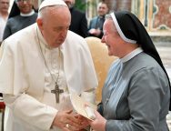 Папа – монахиням: служите нуждающимся с любовью Христа (+ ФОТО)