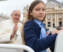 Папа на общей аудиенции 17 мая: благовестие всегда сопровождается милосердием (+ ФОТО)