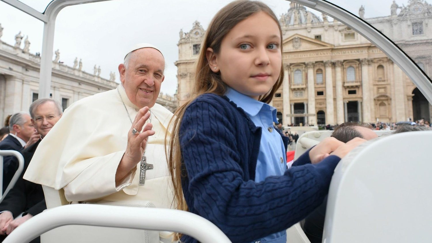Папа на общей аудиенции 17 мая: благовестие всегда сопровождается милосердием (+ ФОТО)
