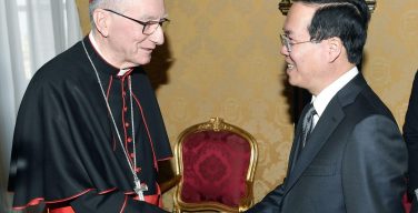 Ватикан и Вьетнам договорились о статусе Папского представителя