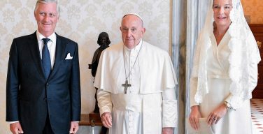 Папа встретился с королевской четой из Бельгии (+ ФОТО)