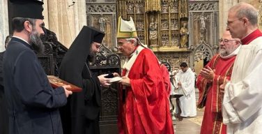 Испания: католический архиепископ передал румынской православной общине мощи св. Феклы