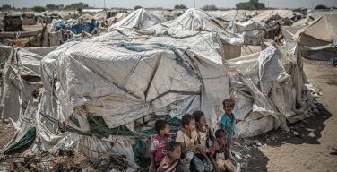 «Сейчас не время отводить взгляд от Йемена»: под угрозой будущее 11 млн детей