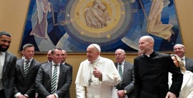 Папа встретился с футболистами клуба «Селтик»