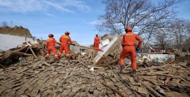 Папа молится о жертвах землетрясения в Китае