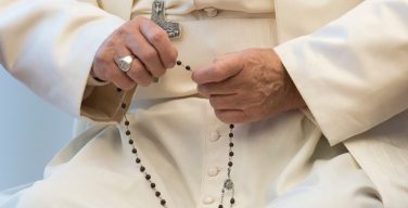 «Научи нас молиться». Папа Франциск открыл Год молитвы