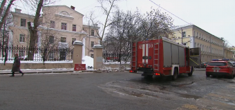 Московские пожарные ликвидировали пожар в здании Архиепархии в Милютинском переулке