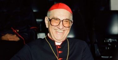 Папа молится о новопреставленном кардинале Себастьяни