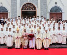 Китай: менее чем за неделю с согласия Ватикана рукоположен третий католический епископ