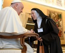 На аудиенции делегатам Ордена босых кармелиток Папа призвал монахинь принимать «дерзкие и рискованные» решения (+ ФОТО)