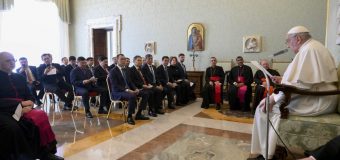 Папа Римский встретился с представителями Казахстана