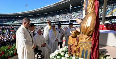 Папа Франциск посетил с пастырским визитом Верону (+ ФОТО)