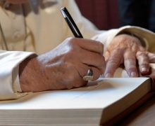 Папа призвал настоятелей быть зодчими синодальной Церкви