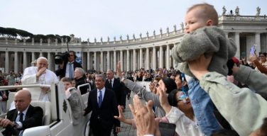 Общая аудиенция 8 мая. Папа Франциск: надежда – добродетель «молодых душой» (+ ФОТО)