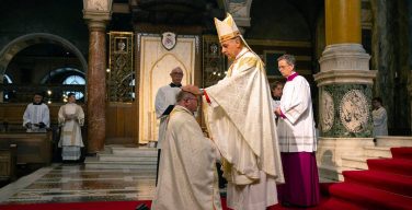 Хиротонисан первый епископ для ординариата Уолсингемской Богоматери (+ ФОТО)