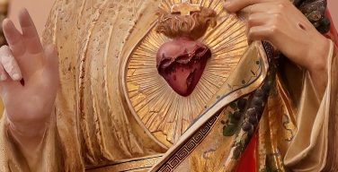 Папа Римский готовит документ о Святейшем Сердце Иисуса