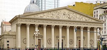 В Буэнос-Айресе хотят переименовать станцию метро в честь Папы Франциска