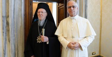 Папа Лев XIV встретился с Патриархом Варфоломеем I (+ ФОТО)