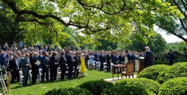 Трамп подписал указ о создании комиссии по религиозной свободе