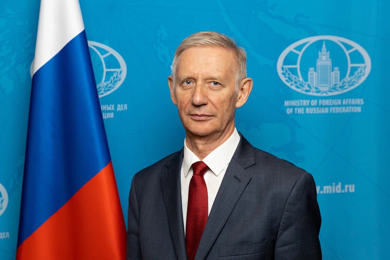 Путин наградил посла России в Ватикане орденом Александра Невского