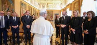Папа: европейские институты призваны к «здоровой светскости»