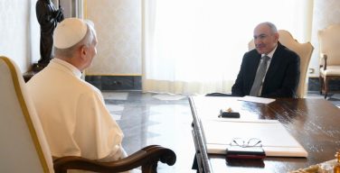Папа встретился с премьер-министром Армении (+ ФОТО)
