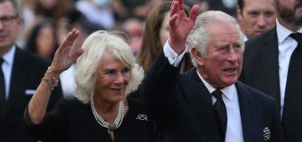 Карл III станет первым за 500 лет британским монархом, который помолится с Папой Римским