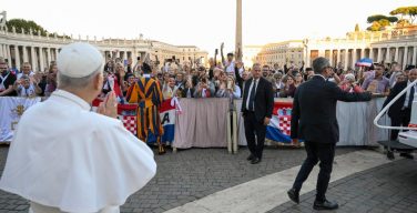 Лев XIV поблагодарил хорватов за верность христианским корням
