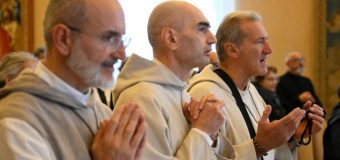 Папа встретился с паломниками-отшельниками (+ ФОТО)