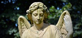 Смерть ребенка. Отвечает Папа Римский