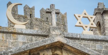 Как была написана декларация «Nostra aetate»? Роль кардинала Беа и патриарха Максима IV Сайега