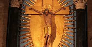 Правозащитники отмечают двукратный рост преступлений из ненависти к христианам в Европе