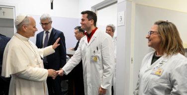 Папа открыл в Ватикане новую амбулаторию для бездомных (+ ФОТО)