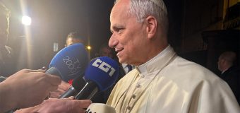 Папа Лев XIV пообщался с журналистами